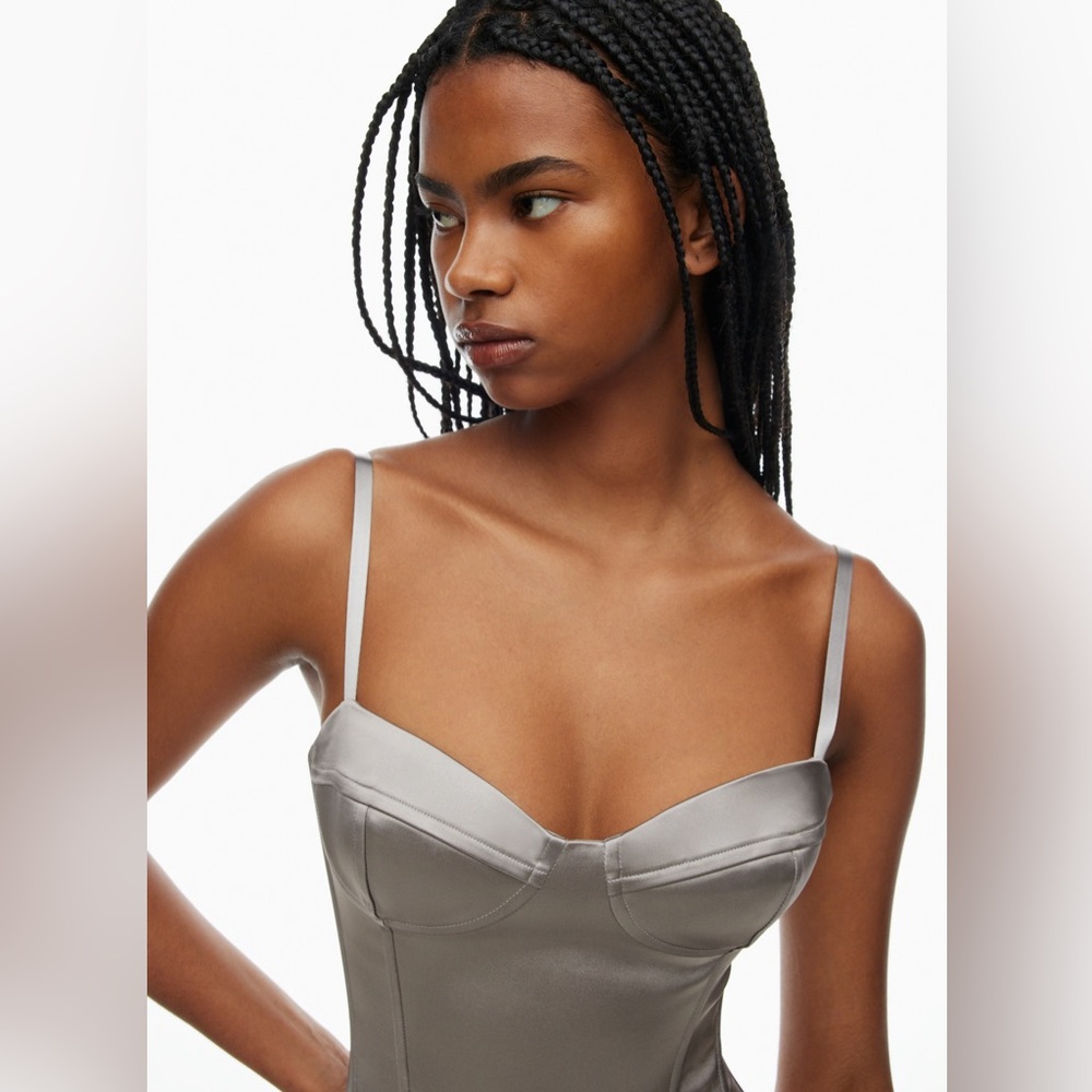 Aritzia Satin Bustier Bralette in ache color sz4